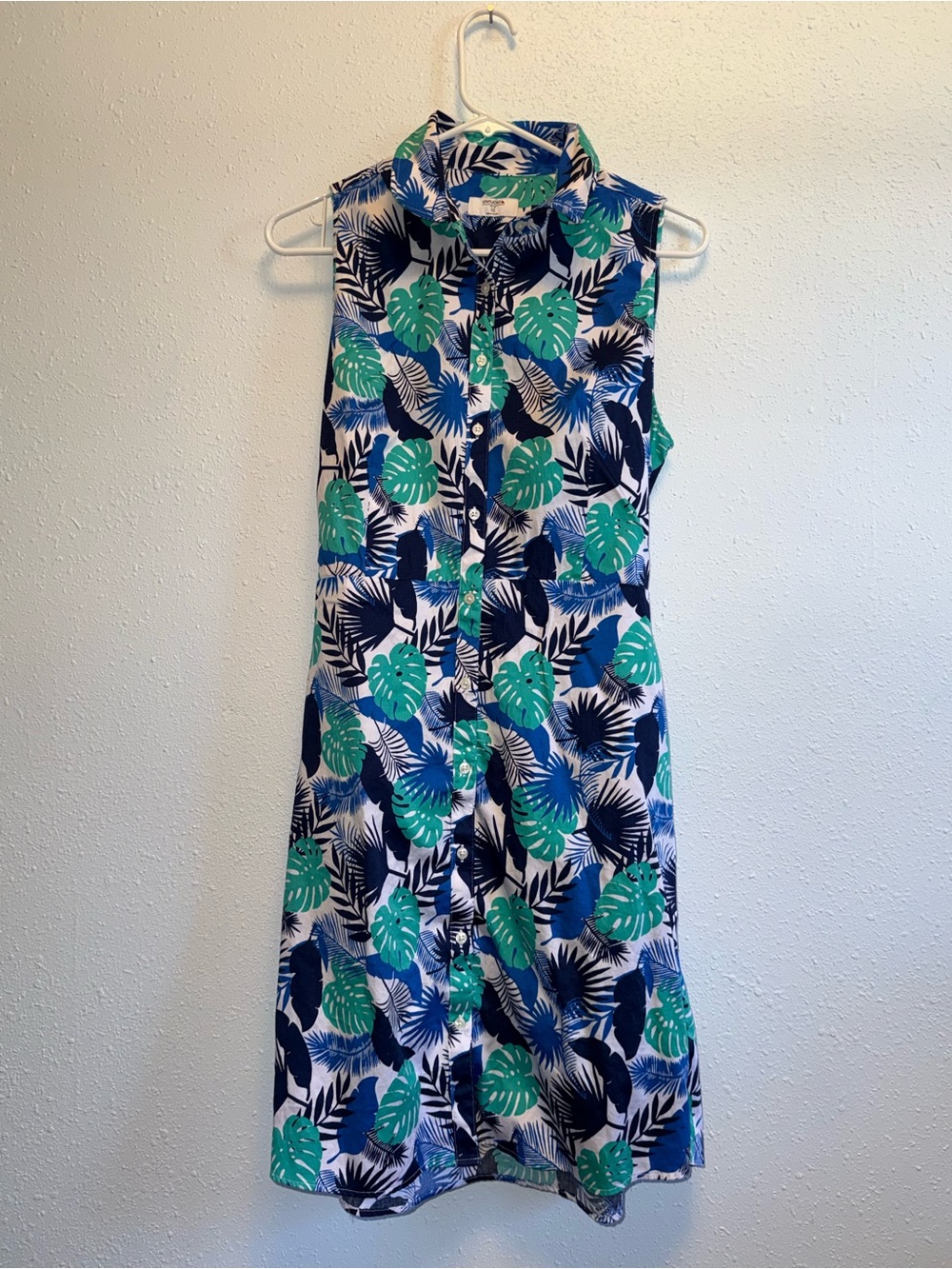 UNTUCKit Sleeveless Tropical Shirt Dress in Teal, Navy & White